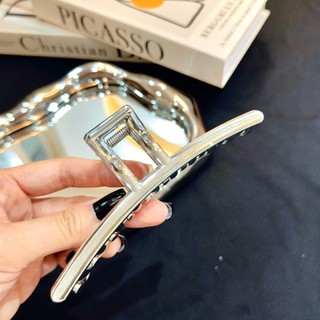 KẸP TÓC NHỰA MÀU BẠC CAO CẤP K2