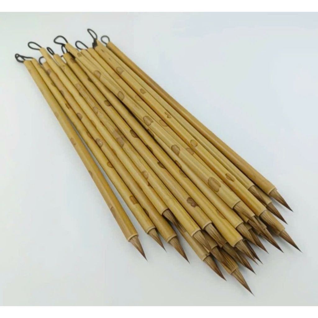 Bút lông để viết thư pháp tiểu tự. Bút lông thư pháp lông sói và lông thỏ xuất phong 2cm khẩu kính 0.6cm