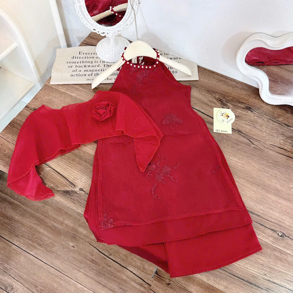 Áo Dài Cổ Yếm - Red