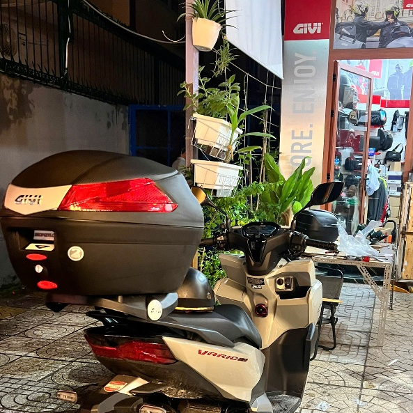 Thùng sau GIVI B34N + bộ đế chính hãng