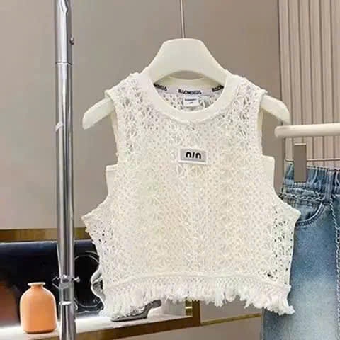 Set Đồ Bé Gái và Mẹ, Áo Croptop Ba Lỗ Ren Dịu Dàng Mix Cùng Chân Váy Jean Dài Xẻ Tà, Năng Động, Cá Tính, Đồ Đôi Mẹ Bé