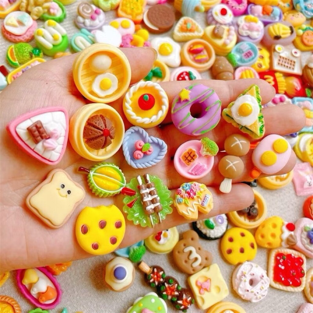 50 Túi Mù không trùng lặp Charm Đồ Ăn Chai Nước mini DIY Nhà Búp Bê,Kẹp Tóc, Trang Trí Ốp điện thoại, Túi mù Quà Tặng Bé