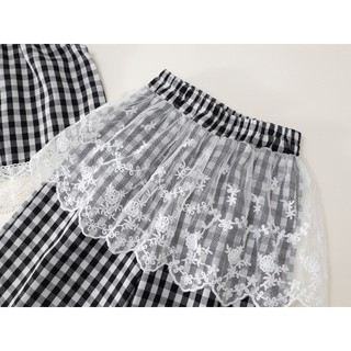 Set Đồ Bé Gái Caro Đen Trắng Dễ Thương, Áo Không Tay Và Quần Lửng Phối Ren Mùa Hè