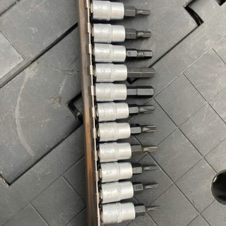 ĐỒ NGHỀ WADFOW Bộ 12 đầu tuýp 1/4" ra đầu vít lục giác, sao WST2414