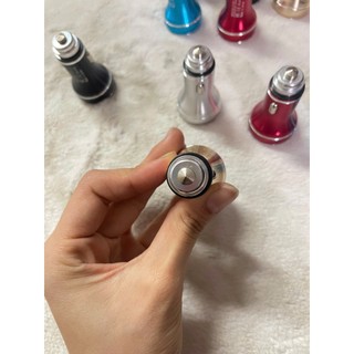 Tẩu sạc cao cấp sạc điện thoại trên ô tô dùng chung điện 12v và 24v. Tẩu 2 cổng sạc USB sạc nhanh hàng cao cấp (1 chiếc)