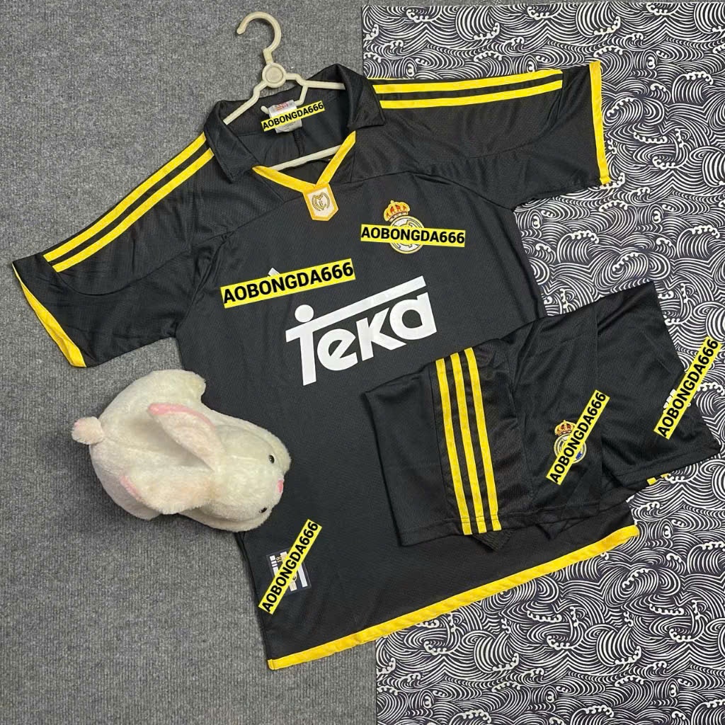 Bộ Quần Áo Bóng Đá Retro real madrid Mùa Giải 1999-20 - Vải Thái Cao Cấp - Chuẩn Thi Đấu.