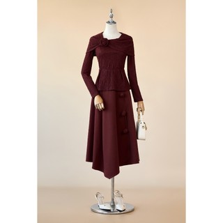 [LAMER x VIỆT HOA] Áo Kiểu Nữ LAMER Dáng Peplum Dài Tay Phủ Vai Sang Trọng, Chân Váy Dáng Xòe Dài Vạt Chéo L61B25T008