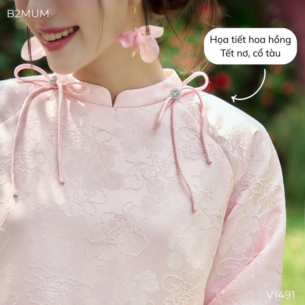 Áo dài họa tiết hoa hồng, tết nơ cổ tàu, chất liệu mềm mại co giãn nhẹ, màu hồng nhạt - V1491 B2MUM