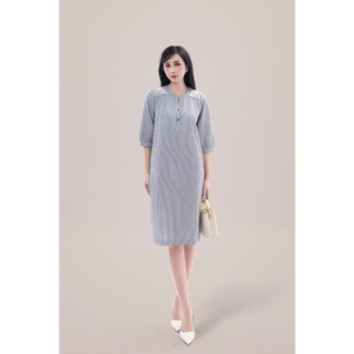 SWANLAKE | Váy Đầm Suông Tay Lỡ Cổ Trụ Cài Nút Vải Cotton Sọc Thêu Họa Tiết Vai Công Sở - D11882