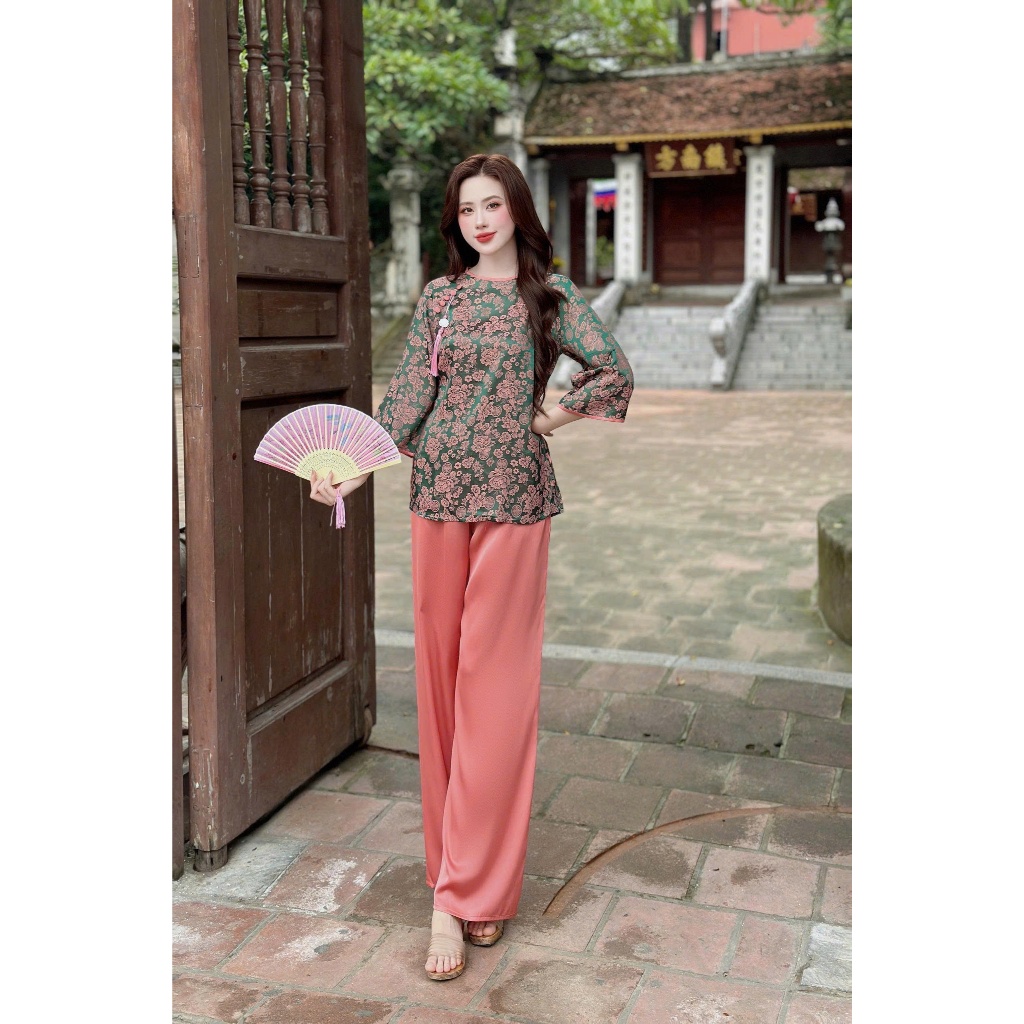 Bộ lam gấm xẻ tà Vy Linh tay lỡ chất liệu gấm phối lụa latin thoáng mát không bai nhão thấm hút mồ hôi tốt s1325 gấm