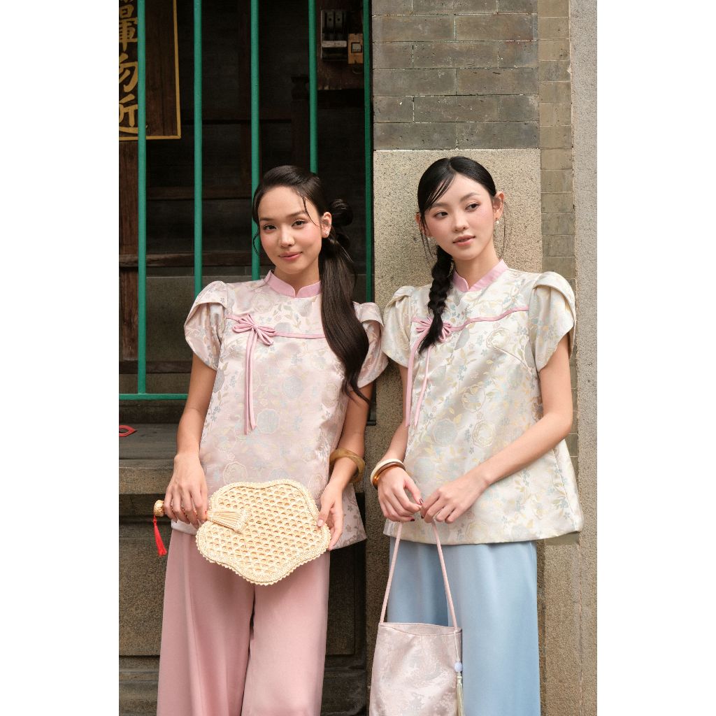 Áo kiểu cách tân Tố Lan Miều Est.2013 phong cách truyền thống chất vải gấm dầy dặn thích hợp du xuân