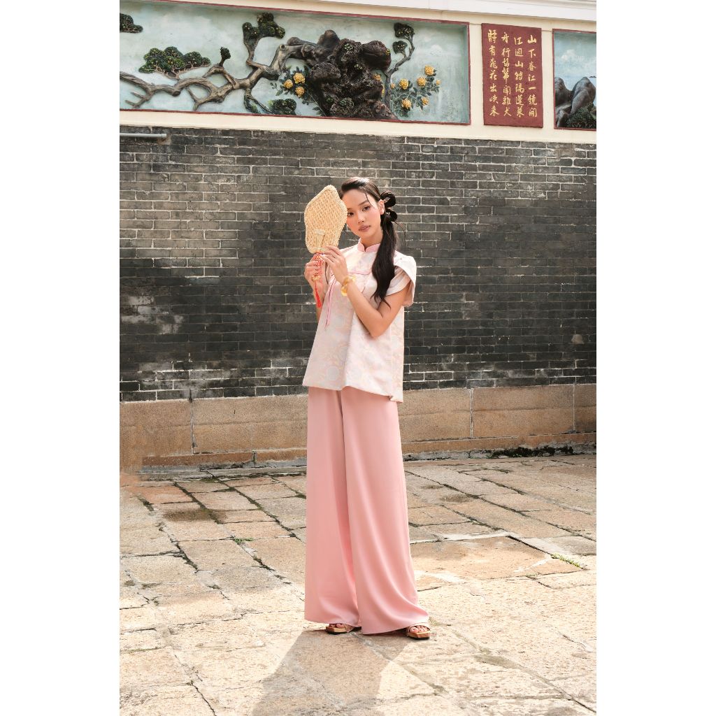 Áo kiểu cách tân Tố Lan Miều Est.2013 phong cách truyền thống chất vải gấm dầy dặn thích hợp du xuân