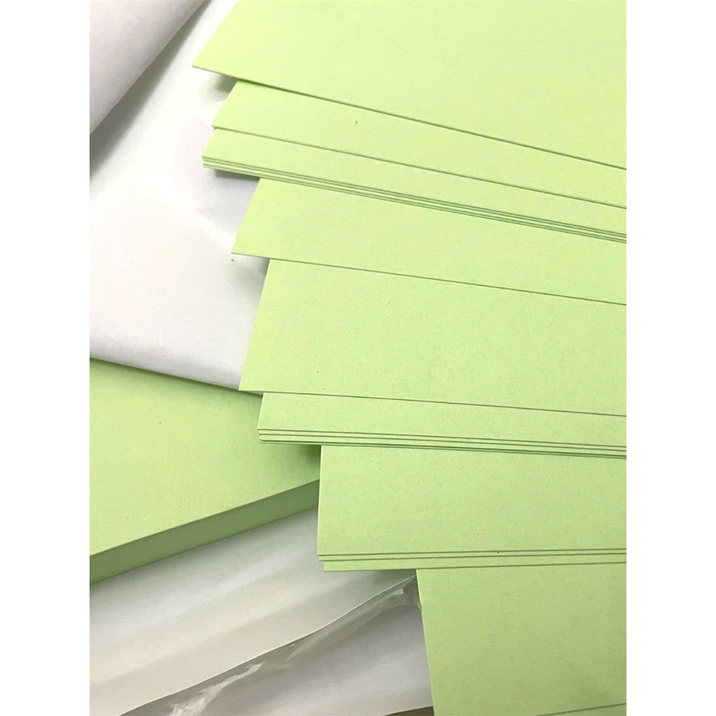 Bìa cứng trộn màu, một màu khổ A4 chất lượng cao, nhẵn, mịn, định lượng 160gsm dùng làm thủ công, bìa sổ...in ấn đẹp