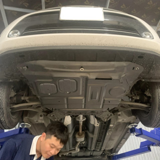 Chắn Bùn Gầm Kia Soluto Ốp Gầm Bảo Vệ Động Cơ Kia Soluto