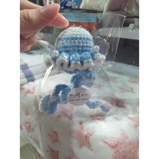 móc khoá len hình con sứa