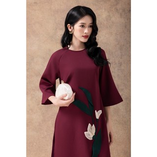 SWANLAKE | Áo Dài Nữ Cách Tân Liên Hoa Suông Vải Lụa Dày Đính Kết Hoa 3D Cổ Tròn Tay Lỡ L13092