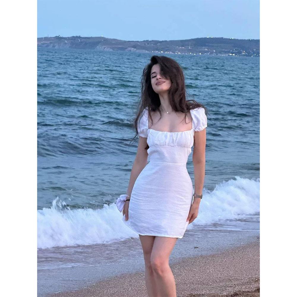 𝗔𝗺𝘆 𝗗𝗿𝗲𝘀𝘀  - Đầm Linen cổ vuông dáng A BEELY