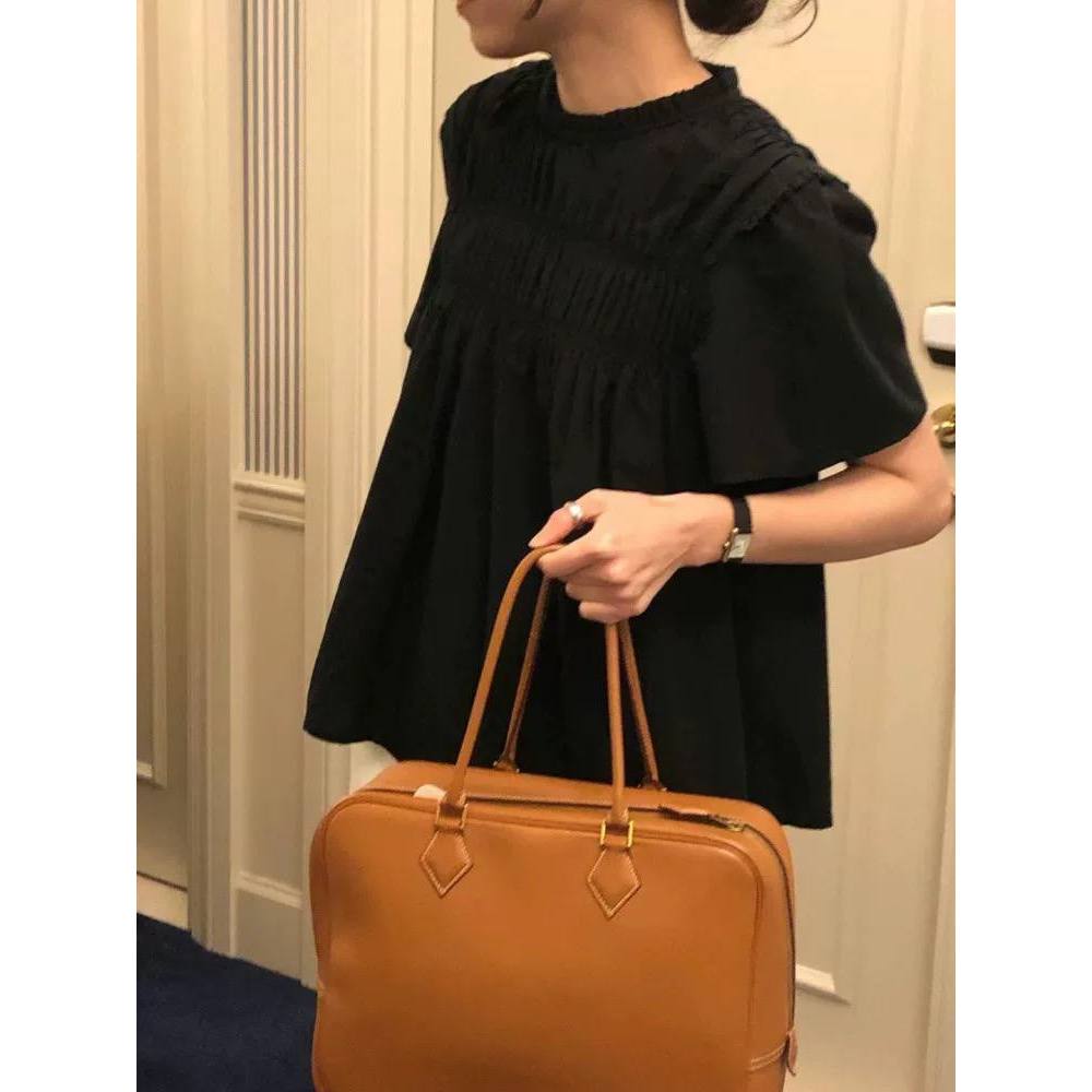 𝗝𝗼𝗹𝗶𝗲 𝘀𝗵𝗶𝗿𝘁  - Áo Linen nhún cổ xuông BEELY
