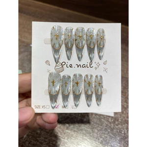 439. nailbox mắt mèo kim cương