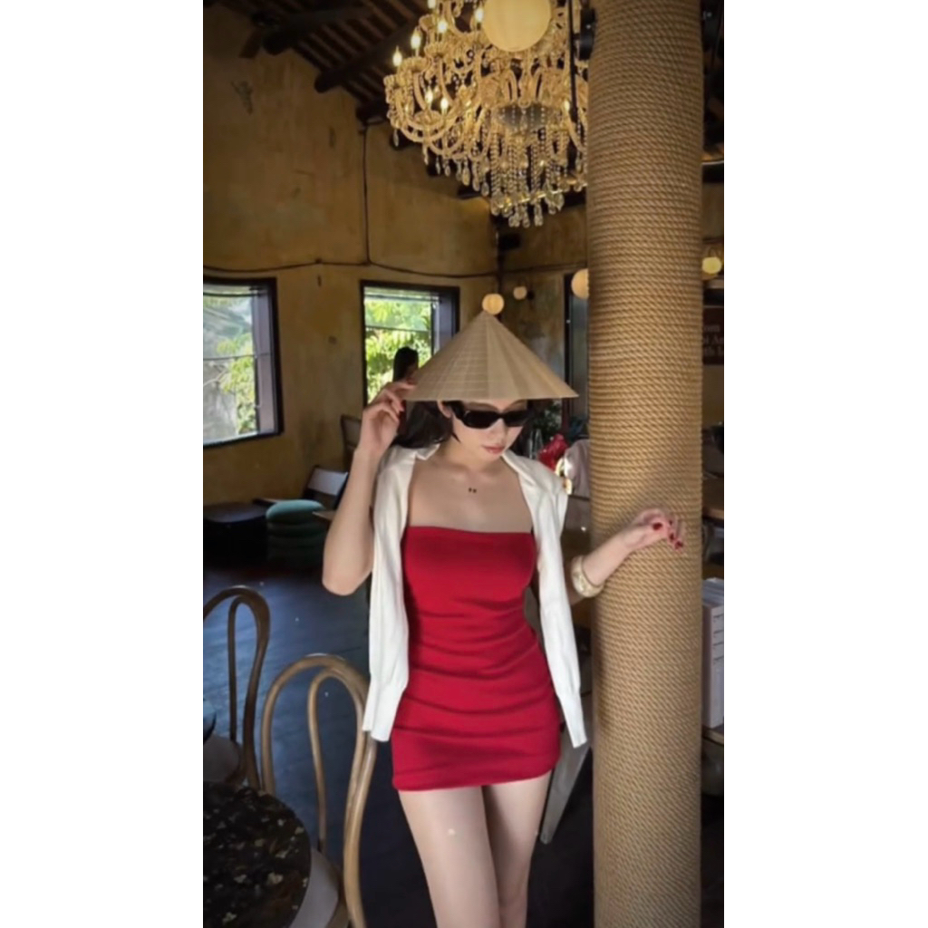| LYN WEAR | NOEL VERSION - TUBE RED DRESS. BORIP Trung Ôm body mềm mịn mát