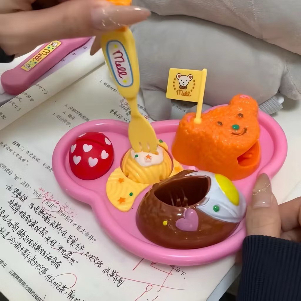 Đồ Chơi Cho Ăn Bánh Pudding Xúc Ăn Dâu Tây Bát Mỳ Ramen Kem Ốc Quế Mô Phỏng Thực Tế Cho Bé-Đồ Chơi Cho Bé PUKAPI