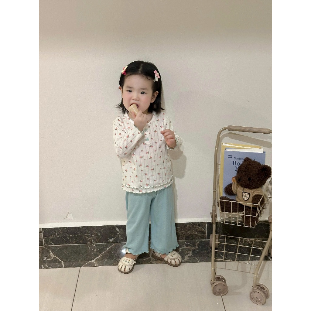 Set bộ dài tay bé gái 1-6 tuổi cổ yếm thỏ mix quần dáng suông, chất cotton mềm mại Miniumbaby SB2433