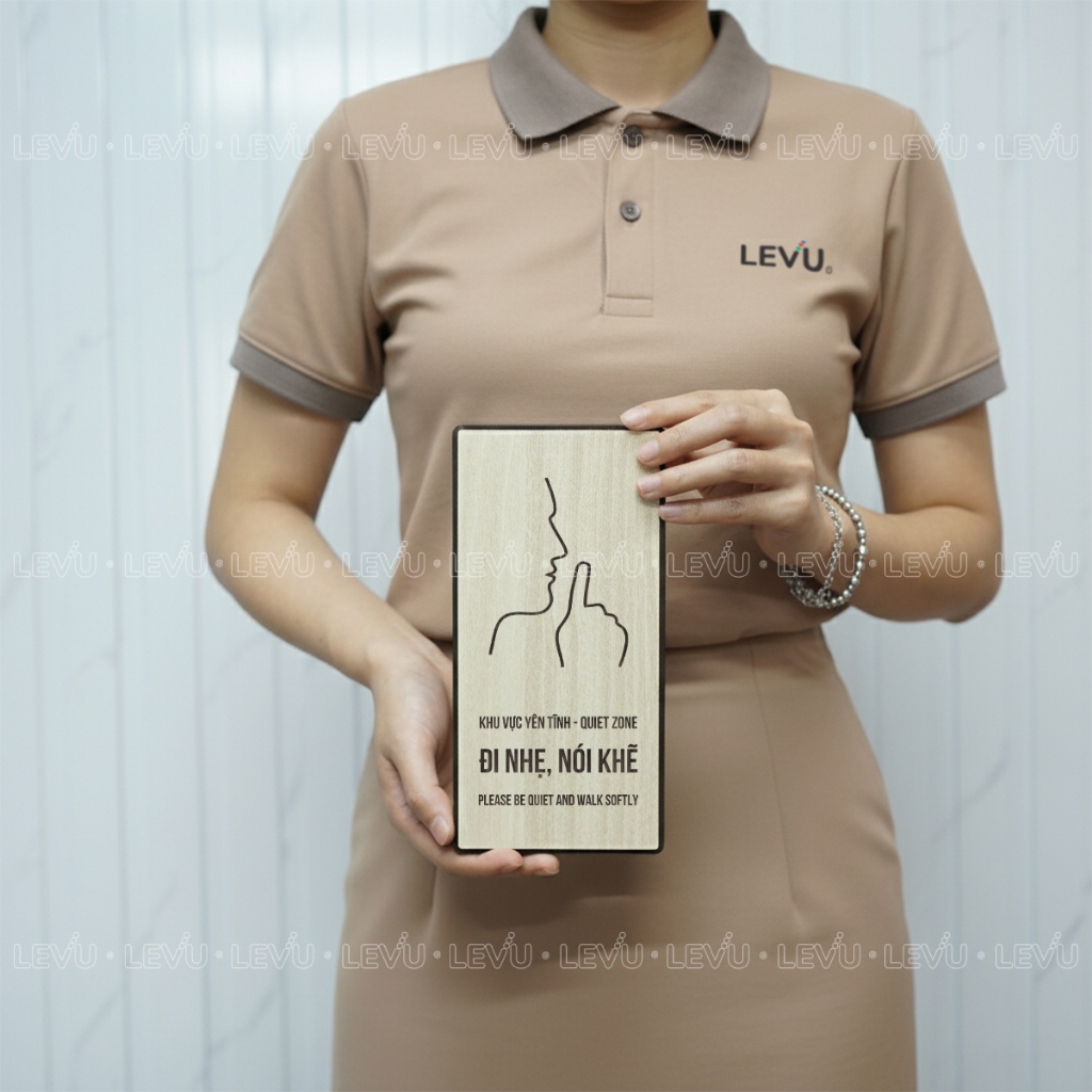Bảng gỗ thông báo khu vực yên tĩnh "Quiet Zone" đi nhẹ nói khẽ trang trí phòng BG82