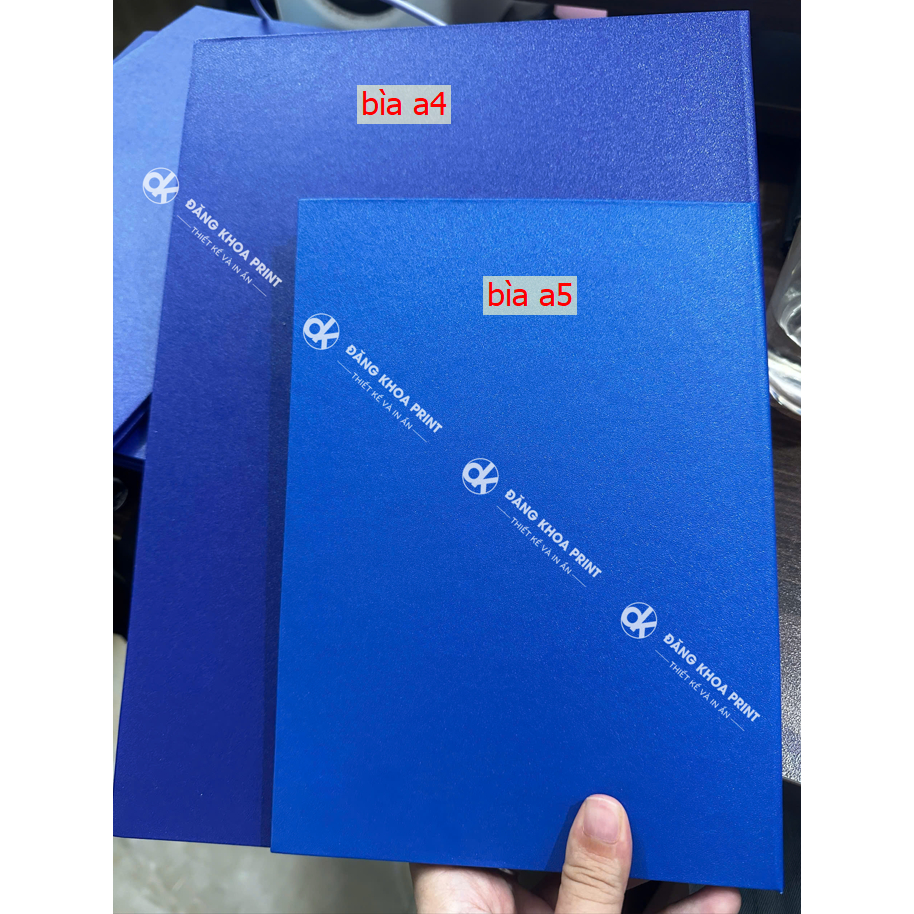 Bìa  cứng decal simili kẹp bằng khen - Bìa trình ký - Bìa đựng giấy khen A4 chất bìa decal simili. Có nhận ép nhũ logo
