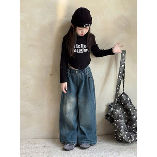 AT13-[tomnaukid] Áo dài tay chữ Hello Tuesday cho bé gái size từ 9-36Kg