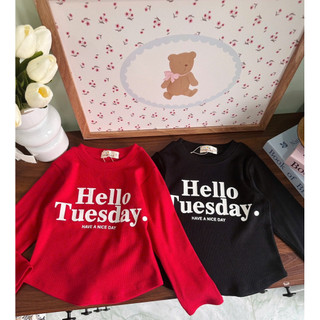 AT13-[tomnaukid] Áo dài tay chữ Hello Tuesday cho bé gái size từ 9-36Kg