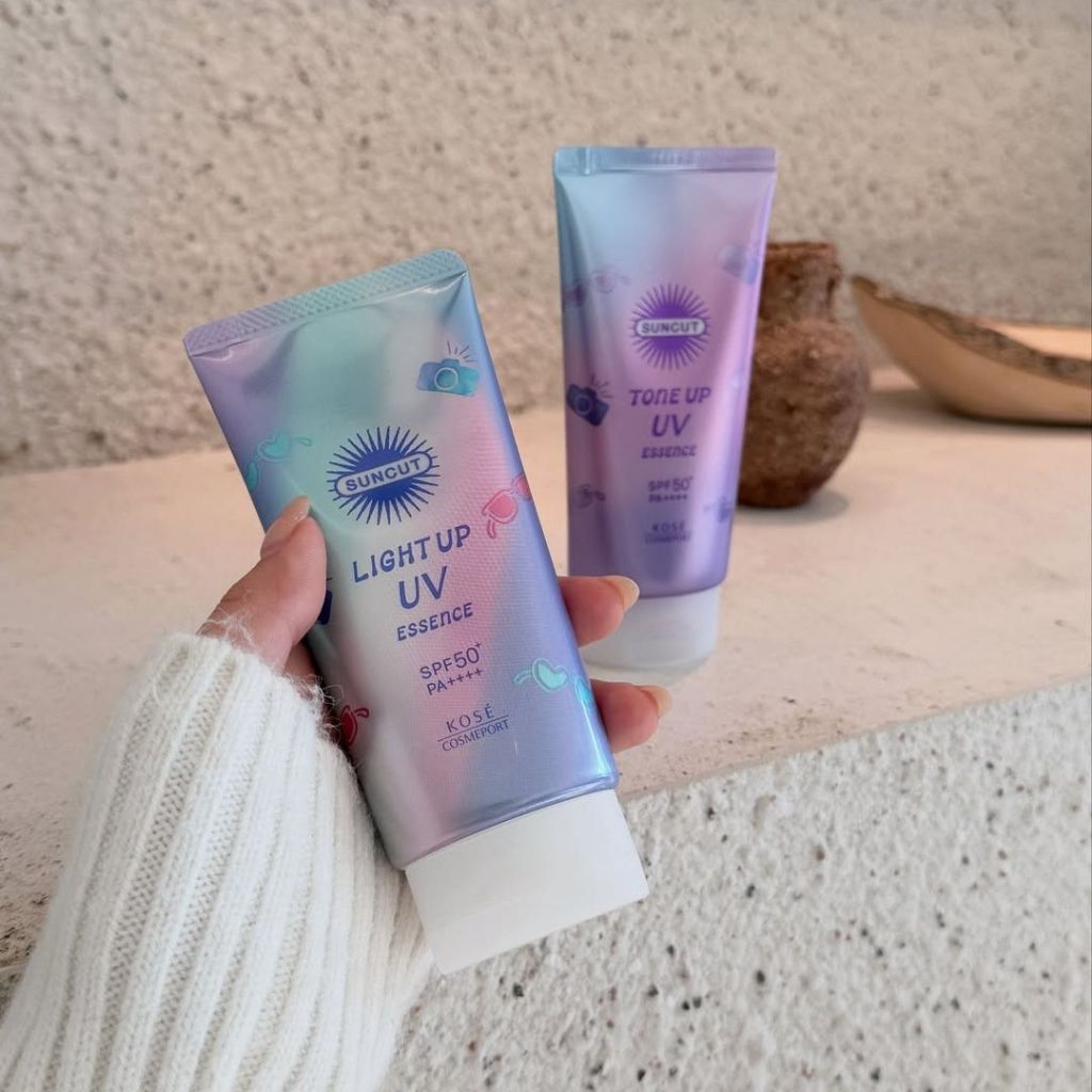 Kem Chống Nắng Giúp Dưỡng Trắng Sáng Da Kosé Suncut Light Up UV Essence N SPF50+ Pa++++ (80G)