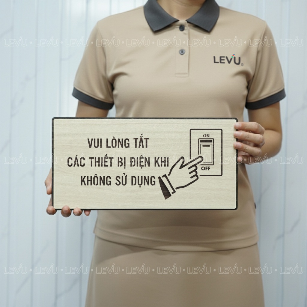Bảng gỗ yêu cầu vui lòng tắt thiết bị điện khi không sử dụng BG99 trang trí nhà cửa
