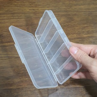 HỘP NHỰA DẸT CHIA 5 NGĂN NHỎ ĐỰNG LINH KIỆN NHỎ, ĐỰNG ỐC VÍT NHỎ, TRANG SỨC NHỎ, MÓC CÂU CÁ -PHSHOP