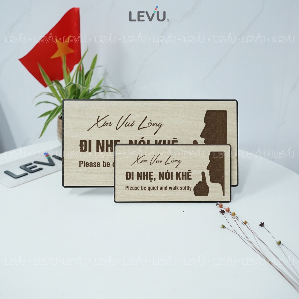 Bảng gỗ thông báo vui lòng đi nhẹ nói khẽ BG106 trang trí khu vực yêu cầu giữ im lặng