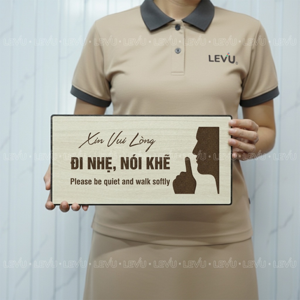 Bảng gỗ thông báo vui lòng đi nhẹ nói khẽ BG106 trang trí khu vực yêu cầu giữ im lặng