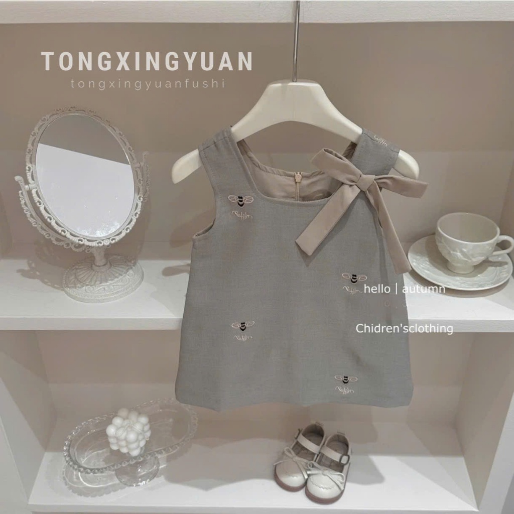 (Bon Kids) Set Yếm Hoạ Tiết Ong + Áo Giữ Nhiệt  Cho Bé Gái
