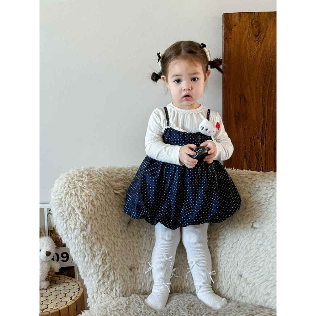 (Bon Kids) Sét Áo Giữ Nhiệt Dài Tay Yếm Váy Chấm Bi ( Kèm Gấu ) Cho Bé Gái
