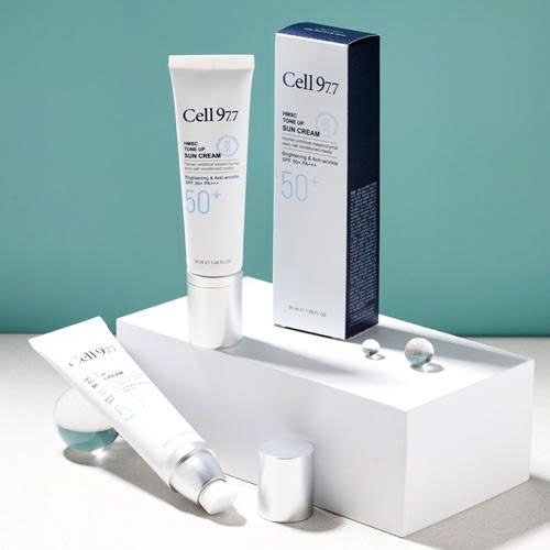 C82_Kem chống nắng nâng tone tế bào gốc Cell 97.7 Tone Up HMCS Tone up sun cream SPF 50+ PA++++