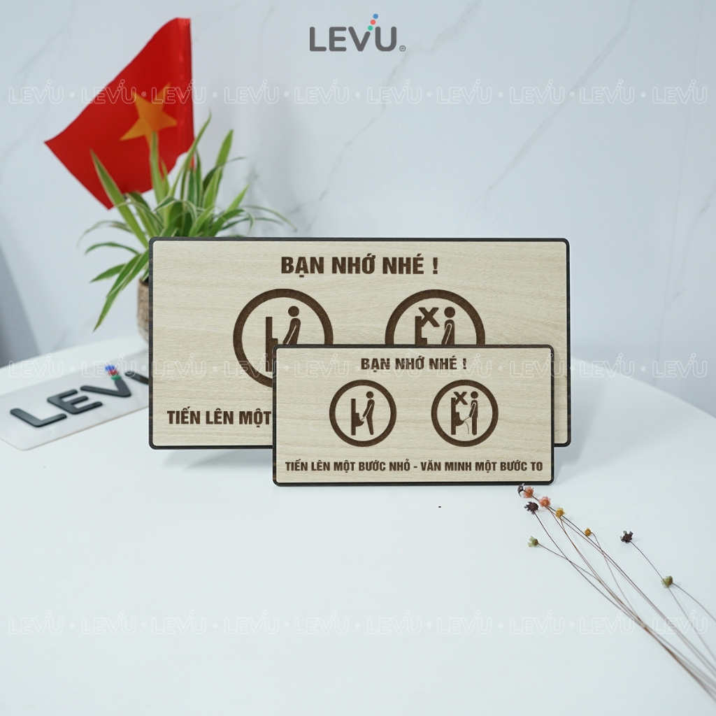 Bảng gỗ hướng dẫn sử dụng bồn tiểu đứng BG112 trang trí giữ sạch nhà vệ sinh nam