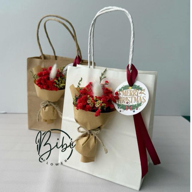 túi giấy kraft trang trí thêm bó hoa khô mini vintage - dùng làm túi đựng quà tặng các dịp 14/2, 20/11, 8/3, 20/10: N09