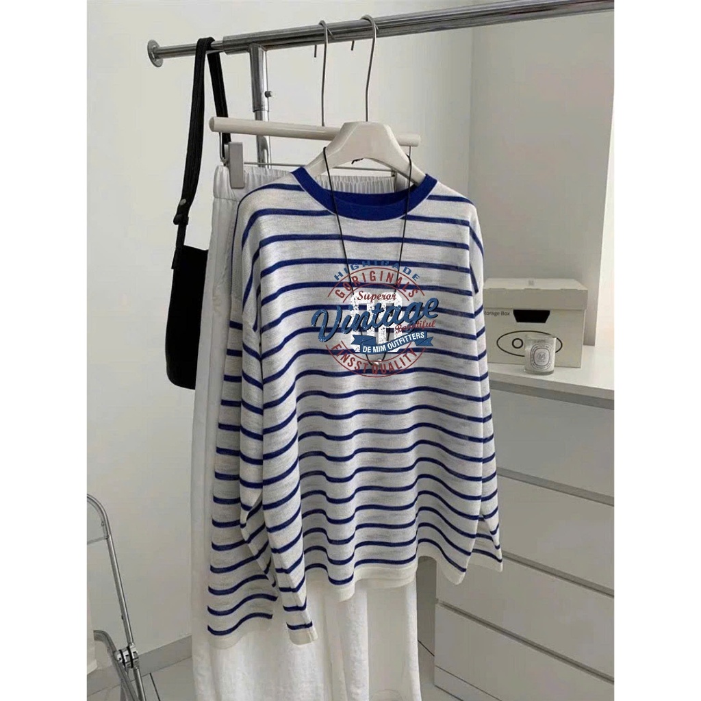 Áo dài tay nữ kẻ sọc ngang màu xanh đậm, dáng rộng basic in hình JULY FASHION, Chất thun xượt, cotton dày dặn mềm mịn