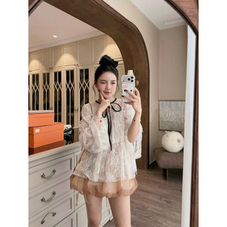SEP House - Set áo ren hoa bèo tầng tay dài loe cổ viền đen cột nơ phối chân váy phối lưới dáng xoè thanh lịch - Hàng l1