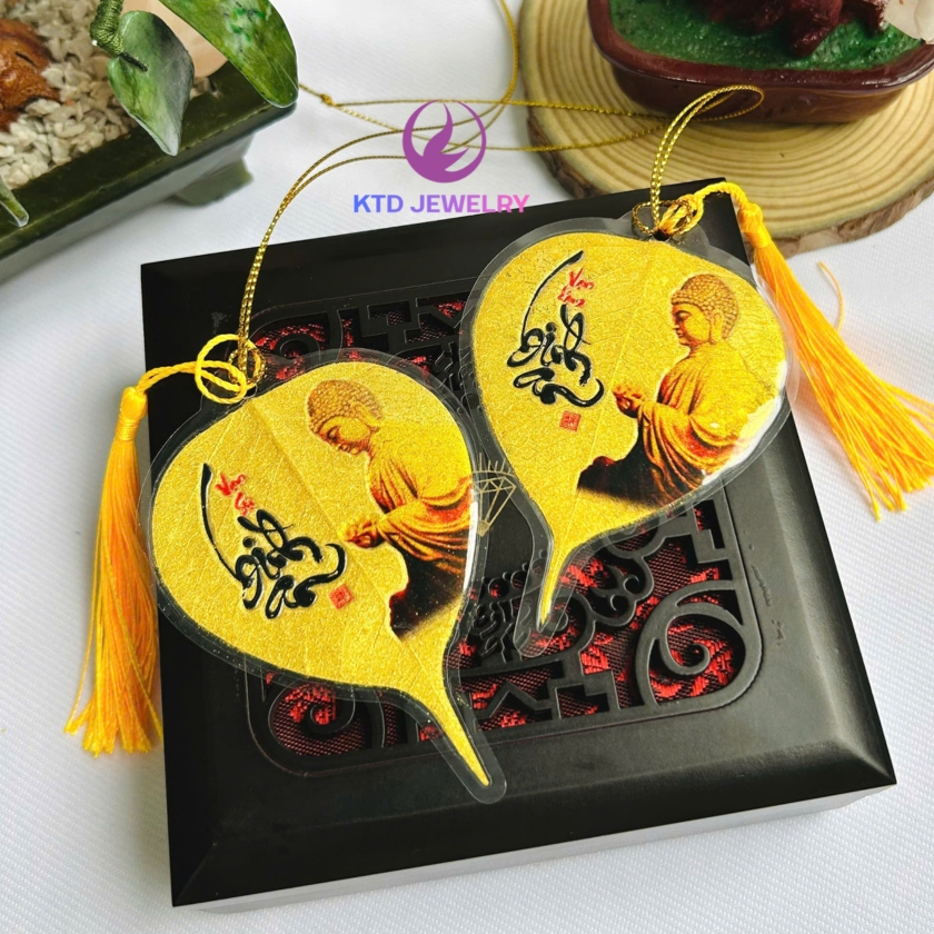 Lá Bồ Đề Nhũ VIP để Ốp Điện Thoại, Treo Xe Ô tô, Có túi đựng thích hợp làm quà tặng Cao Cấp...