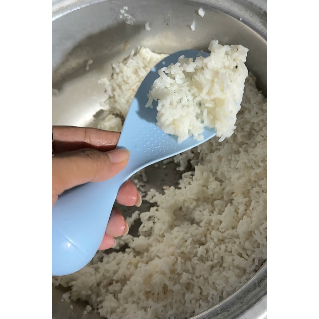 THÌA MÚC XỚI CƠM LẬT ĐẬT CHỐNG DÍNH TỰ ĐỨNG THÔNG MINH