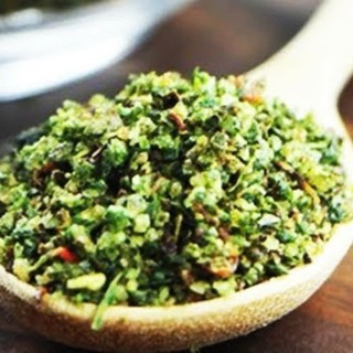 MUỐI LÁ É - ĐẶC SẢN MIỀN TRUNG - HƯƠNG VỊ MIỀN NAM, cay mặn - HỦ 150GR