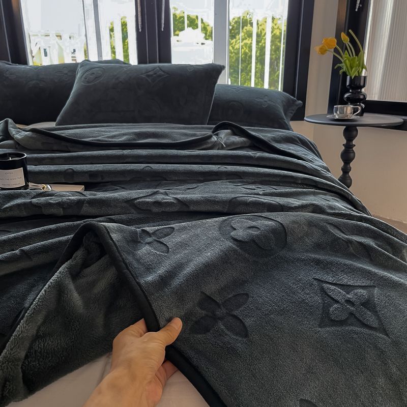 Chăn lông tuyết sữa Blankets Không rụng lông Chống tĩnh điện 2mx2m3 Siêu Mềm Mịn Chăn cao cấp