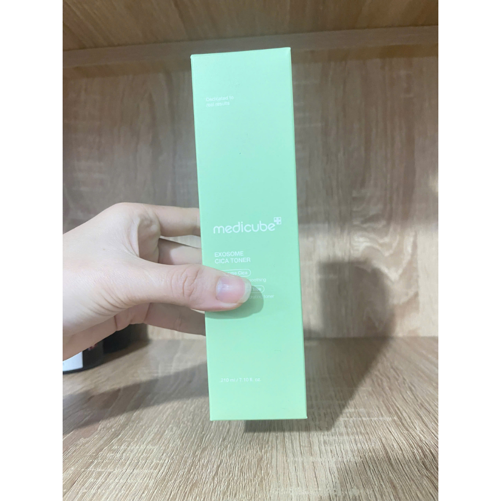 Nước Hoa Hồng Medicube Exosome Cica Calming Toner Làm Dịu Da 210ml