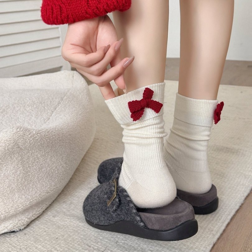 Vớ Tất nữ họa tiết nơ cổ cao 5 màu phong cách trẻ trung, năng động.