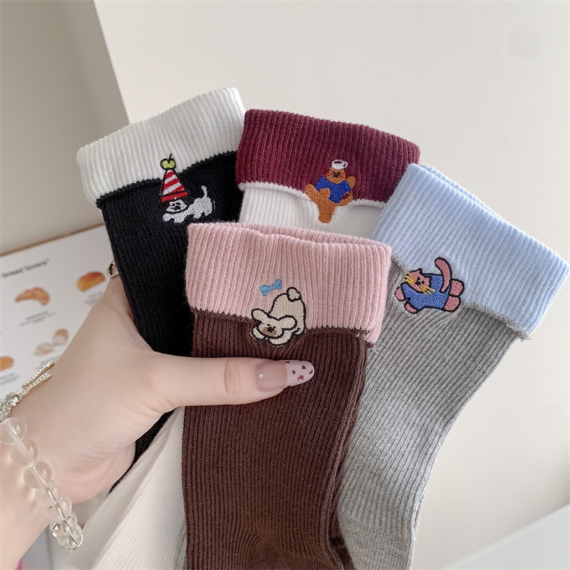 Vớ Tất hoạt hình icon MÈO & CÚN phong cách thể thao, năng động.