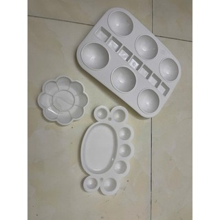 Khay pha màu vẽ bằng nhựa trắng tô tượng trang trí